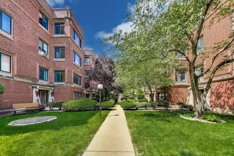 906 W Sunnyside Ave #2A, Chicago, IL 60640