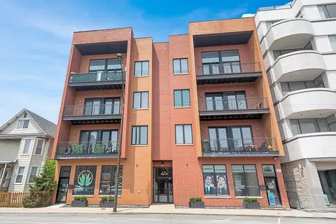 5010 W Lawrence Ave #3B, Chicago, IL 60630