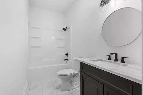 Bath - 409 E Buckner St, Tuscola, IL 61953 photo 3 of 3