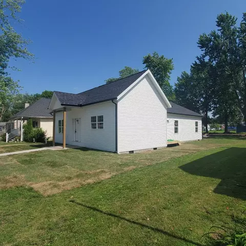 Other - 409 E Buckner St, Tuscola, IL 61953 photo 2 of 8