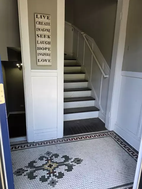 Entry Way - 1106 N Hamlin Ave, Chicago, IL 60651 photo 1 of 6