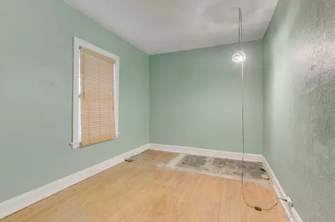 Bedroom - 1404 W 97th St, Chicago, IL 60643 photo 1 of 3