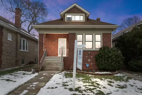 Exterior - 1404 W 97th St, Chicago, IL 60643 photo 2 of 3