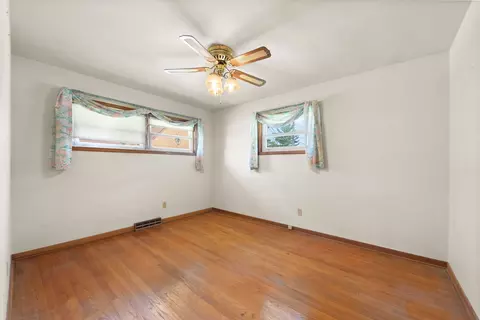 Bedroom - 345 W Jeffery St, Kankakee, IL 60901 photo 2 of 2
