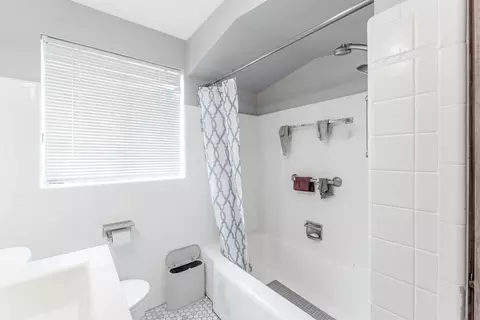 1820 Maple Ave, Berwyn, IL 60402 photo 18