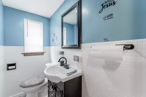 1820 Maple Ave, Berwyn, IL 60402 photo 16
