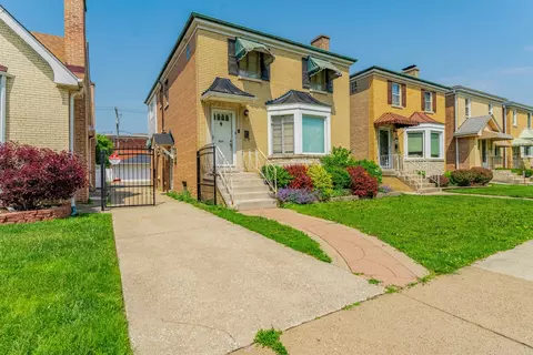1820 Maple Ave, Berwyn, IL 60402 photo 2