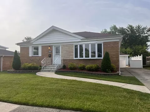 11133 Boeger Ct, Westchester, IL 60154