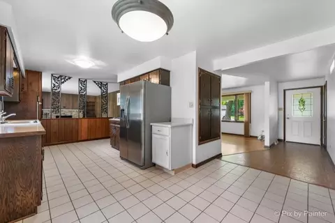 Entry Way - 195 Westgate Dr, Elgin, IL 60123 photo 1 of 2