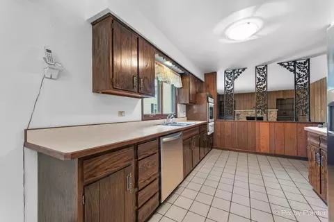 Kitchen - 195 Westgate Dr, Elgin, IL 60123 photo 3 of 3