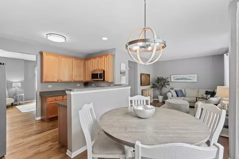 Dining - 3072 Bridgeham St, Elgin, IL 60124 photo 2 of 2