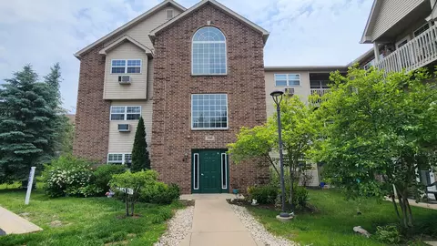 340 Cunat Blvd #2A, Richmond, IL 60071