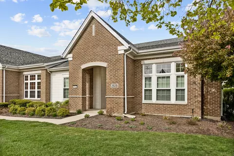2929 Portage St, Naperville, IL 60564