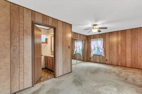907 E Glenview Dr, Tuscola, IL 61953 photo 13