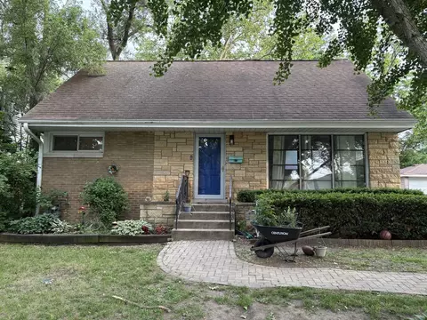 2619 Alexander St, Homewood, IL 60430