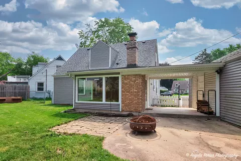 Exterior - 482 S Alfred Ave, Elgin, IL 60123 photo 3 of 6