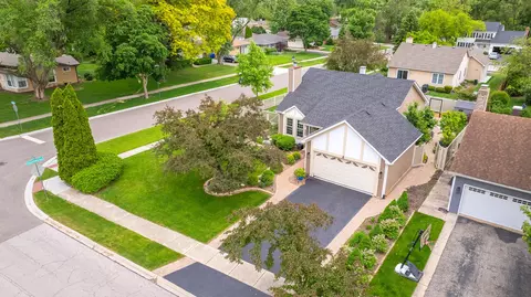 View/Area - 2060 Childs Ct, Wheaton, IL 60187 photo 1 of 7
