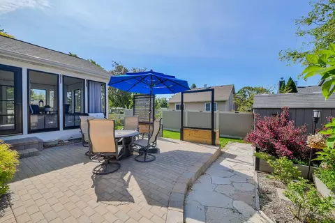 Exterior - 2060 Childs Ct, Wheaton, IL 60187 photo 3 of 4
