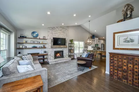Living - 2060 Childs Ct, Wheaton, IL 60187 photo 2 of 2