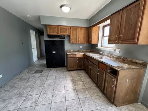 1019 E 93rd St, Chicago, IL 60619 photo 24