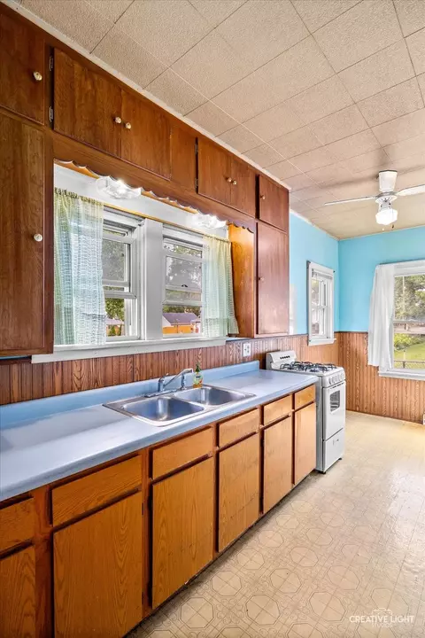 Kitchen - 613 Jackson St, Aurora, IL 60505 photo 3 of 3