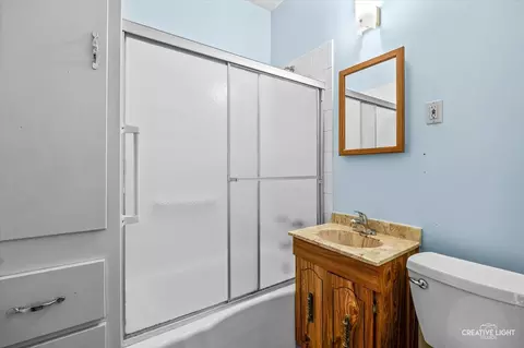 Bath - 613 Jackson St, Aurora, IL 60505 photo 1 of 1