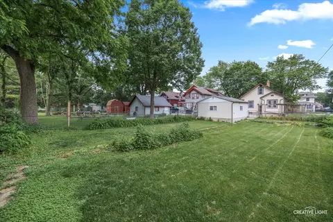 Exterior - 613 Jackson St, Aurora, IL 60505 photo 6 of 6
