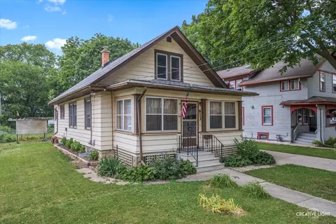 Exterior - 613 Jackson St, Aurora, IL 60505 photo 2 of 6