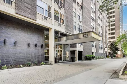 3033 N Sheridan Rd #602, Chicago, IL 60657