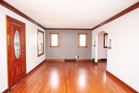 1313 E Oakland Ave, Bloomington, IL 61701 photo 4