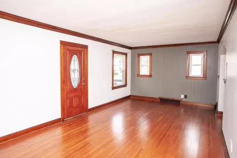 1313 E Oakland Ave, Bloomington, IL 61701 photo 3