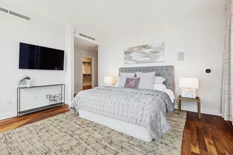Bedroom - 340 E Randolph St #4806, Chicago, IL 60601 photo 4 of 6