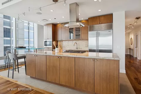 Kitchen - 340 E Randolph St #4806, Chicago, IL 60601 photo 1 of 2