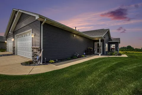 3872 Stadium St, Portage, IN 46368