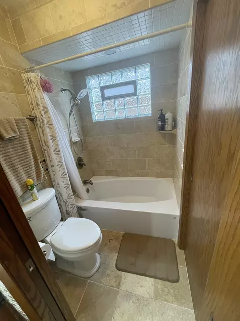 Bath - 10752 S Avenue E, Chicago, IL 60617 photo 3 of 3