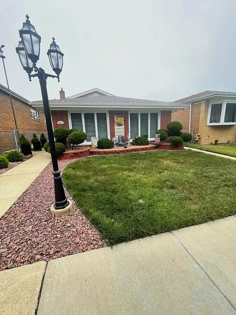 10752 S Avenue E, Chicago, IL 60617