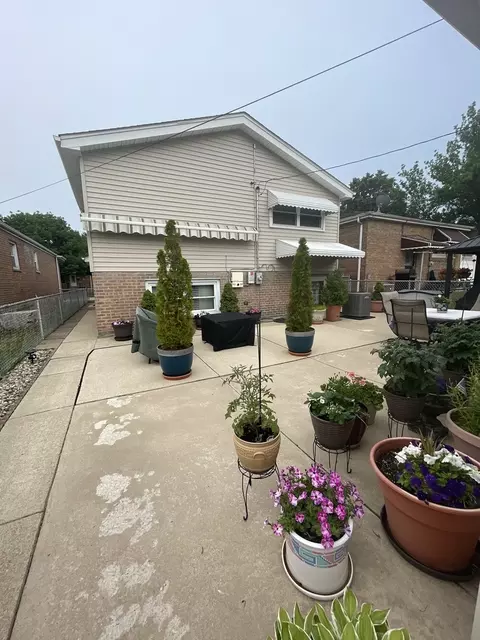 Exterior - 10752 S Avenue E, Chicago, IL 60617 photo 2 of 4