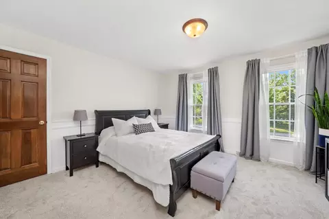 Bedroom - 211 Danada Dr, Wheaton, IL 60189 photo 5 of 10