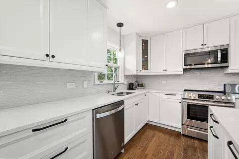 Kitchen - 211 Danada Dr, Wheaton, IL 60189 photo 3 of 3