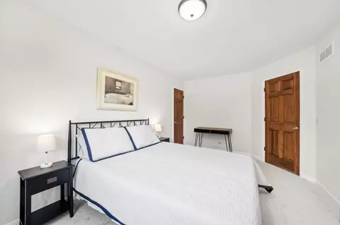 Bedroom - 211 Danada Dr, Wheaton, IL 60189 photo 8 of 10