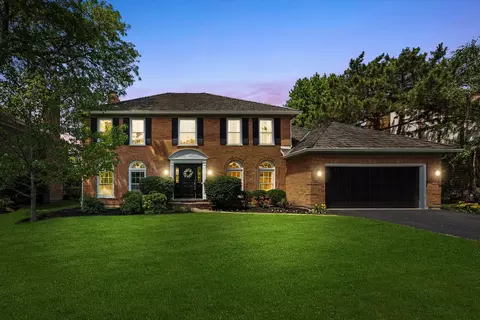Exterior - 211 Danada Dr, Wheaton, IL 60189 photo 2 of 7