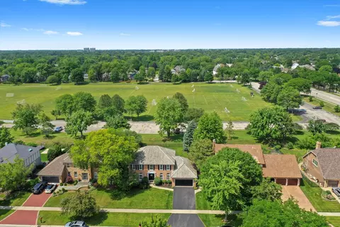 View/Area - 211 Danada Dr, Wheaton, IL 60189 photo 2 of 2
