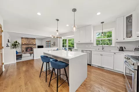 Kitchen - 211 Danada Dr, Wheaton, IL 60189 photo 1 of 3