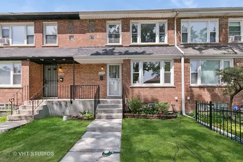 10918 S Eberhart Ave, Chicago, IL 60628