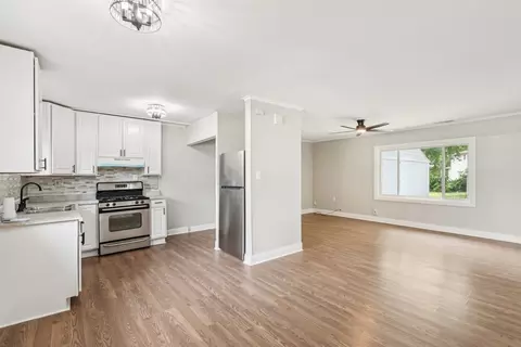 Living - 16050 Homan Ave, Markham, IL 60428 photo 5 of 5