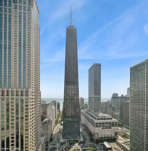 57 E Delaware Pl #3703, Chicago, IL 60611 photo 22