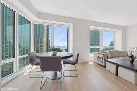 57 E Delaware Pl #3703, Chicago, IL 60611 photo 10