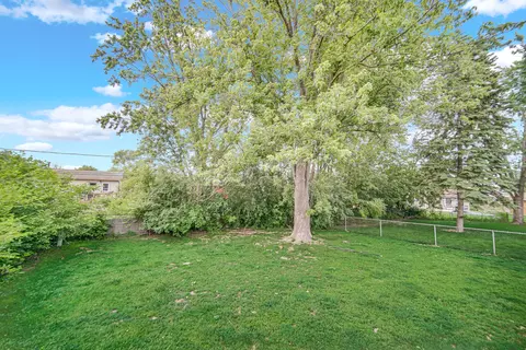 5826 Edward Dr, Oak Forest, IL 60452 photo 17