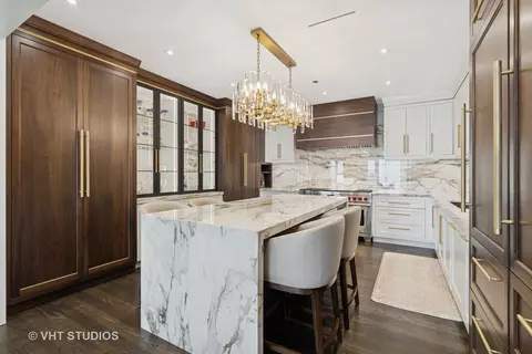 77 E Walton St #24B, Chicago, IL 60611 photo 17