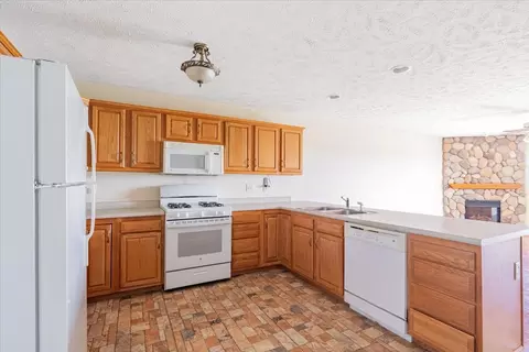 1907 Marina Dr, Normal, IL 61761 photo 7